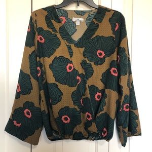 Evereve Allison Joy Floral Wrap Top Size S